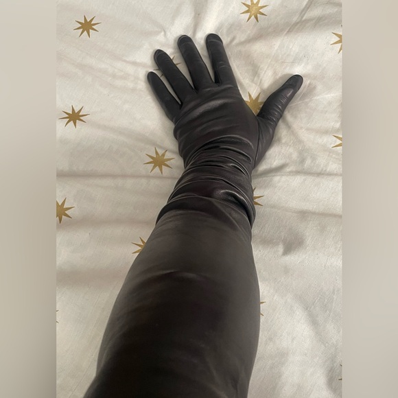 Vintage Opera Length Black Leather Gloves - Picture 4 of 8